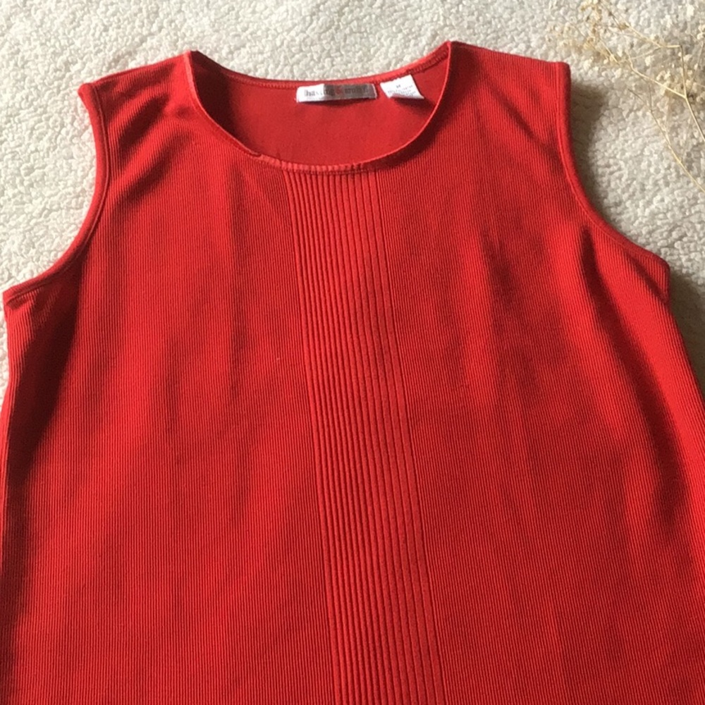 💗 Awesome red sweater tank